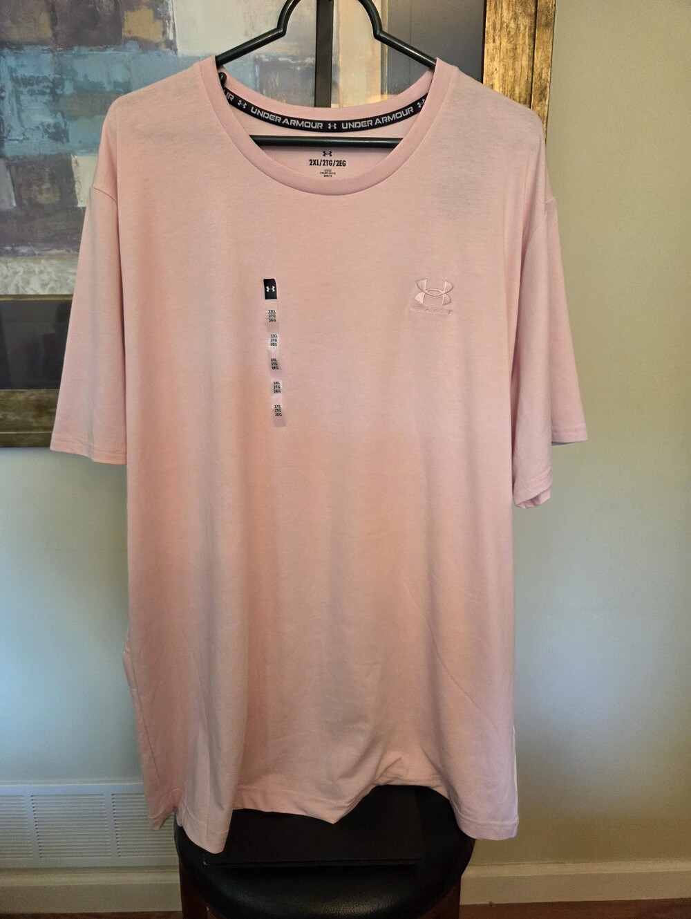 Under Armour Men’s Icon Embroidered Logo Tee, Loose Fit, Prime Pink, 2XL NWT